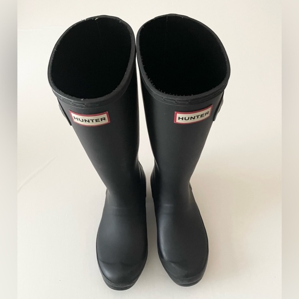 Black heeled Hunter boots